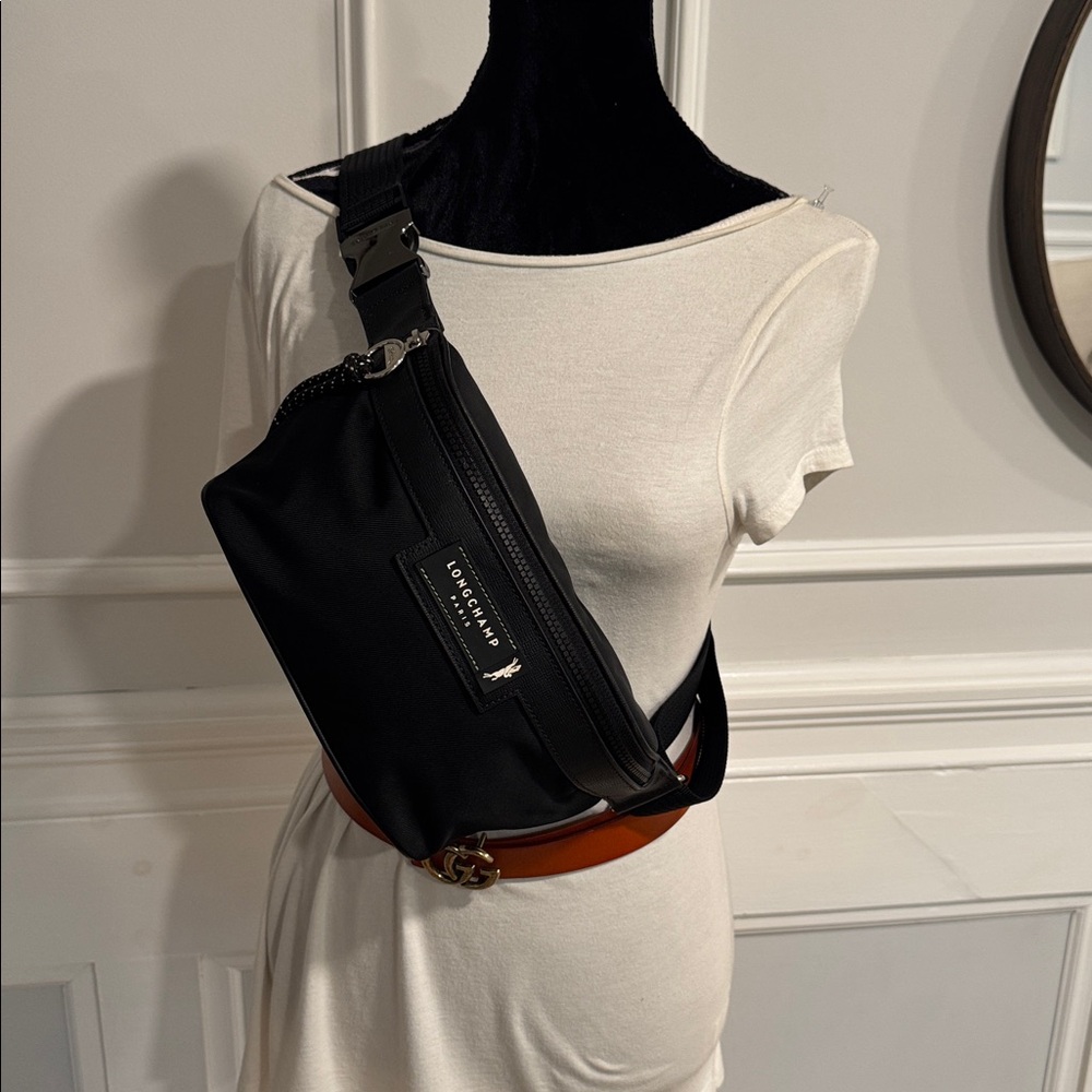 **SOLD** Longchamp Bag Black Nylon Belt Bag Fanny Pack Rare - Picture 9 of 17